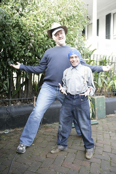 Фотографии со съёмочных площадок известных фильмов.

Больше..1