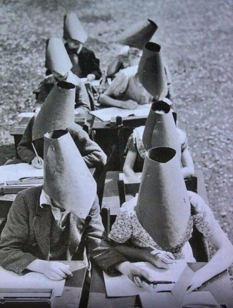 Колпаки от списывания. США, 1950-е.

..0