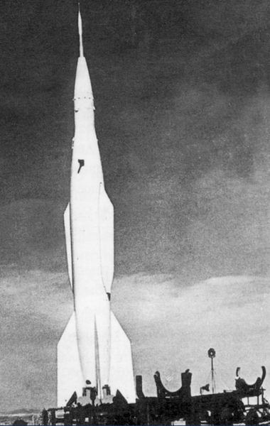 Ракета Р–1Б на стартовом столе космодрома Капустин Яр,..0