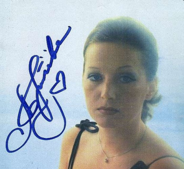 Звездные автографы.

..2