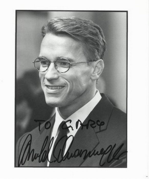 Звездные автографы.

..6