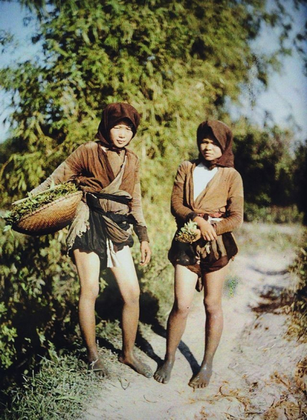 Ханой, Вьетнам, 1910-е.
Фотограф: Leon Busy.

..6