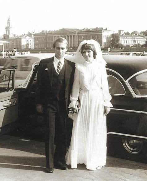 Под прикрытием.

 https://historyfact.ru/
Мы в ТГ..0