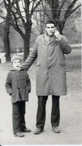 Редчайшее фото Сергея Довлатова, Таллин 1974 год.

Больше..0