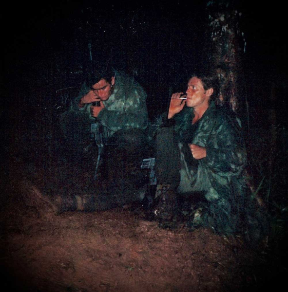 Редкие фотографии зарубежных знаменитостей.

Больше..6