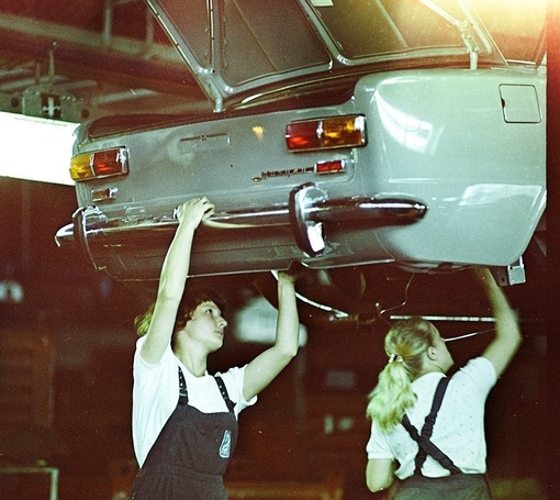 Девушки на сборочной линии АвтоВАЗа. Тольятти. СССР. 1981 г.

Больше..0