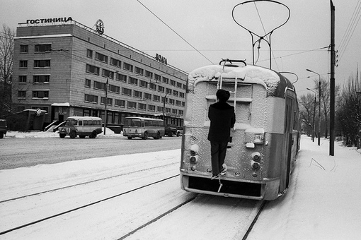 Казань и казанцы в 90-е на фотографиях Евгения Канаева.

Больше..4