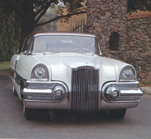 Концепт-кар Packard Request.

Packard Request был создан в 1955-м году дизайнером..1