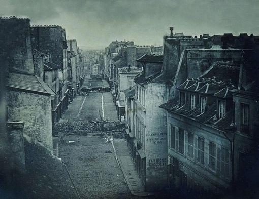 Первая сфотографированная революция - баррикады на ул. Saint-Maur..0