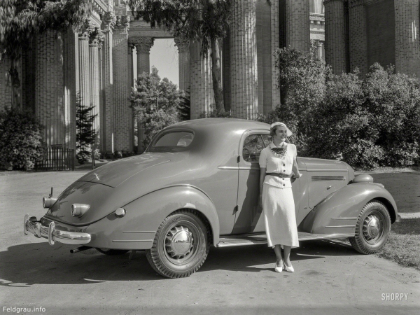 Pontiac Сoupe на фоне Дворца Изящных Искусств в Сан-Франциско, 21 мая 1935..0