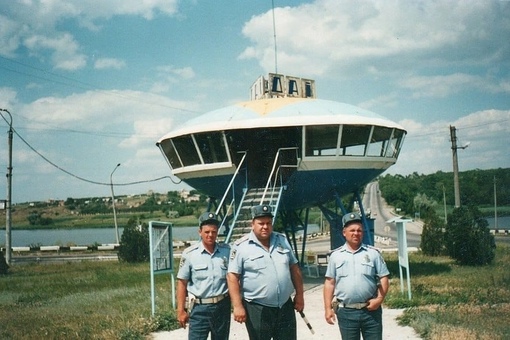 Пост ГАИ в Васильевке Запорожской области (Украина), 1990-е. В..0