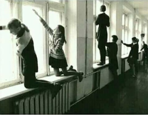 С детства приучали к чистоте и порядку

..1
