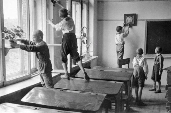 С детства приучали к чистоте и порядку

..0