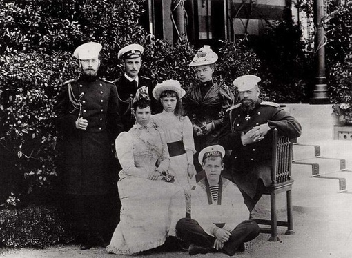 Семейство императора Александра III. 1891 год

Больше исторических..0
