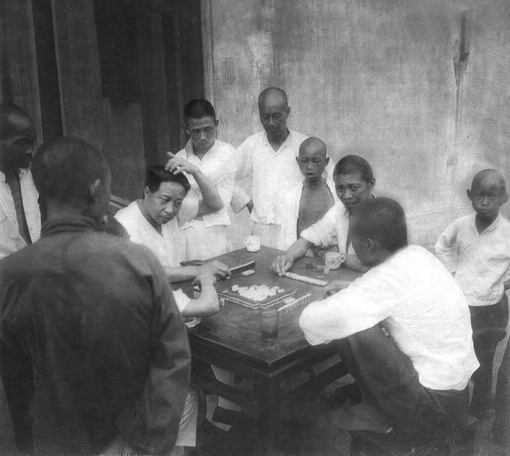 Шанхай, 1930-е.
Фотограф: Луи-Филипп Мессельер.

Больше исторических..8