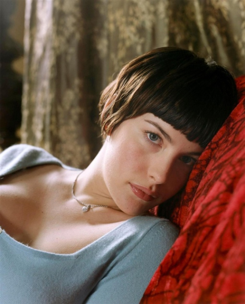 The special edition: Liv Tyler

 https://historyfact.ru/
Мы в ТГ..7