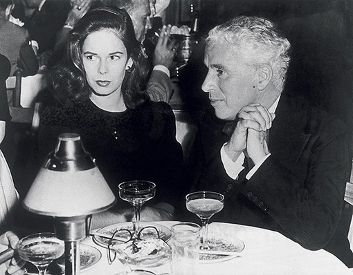 16 июня 1943 года состоялась свадьба Чарли Чаплина и Уны О’Нил...0