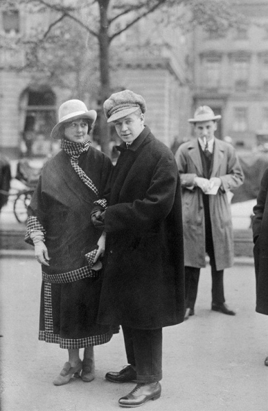 Айседора Дункан и Сергей Есенин, май 1922 г.
Больше исторических..0