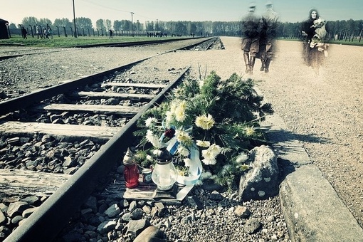 Призраки концлагеря Аушвиц 1943-2016
..2