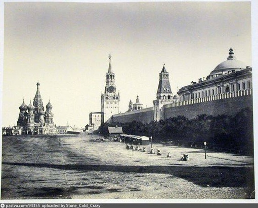 Самая старая фотография Красной площади. 1860
Больше исторических..0
