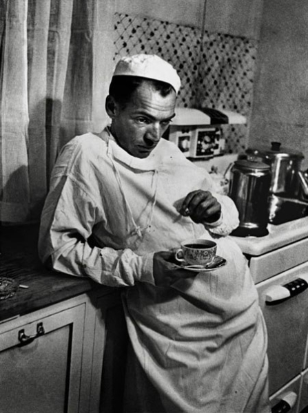 Сельский доктор в американской глубинке, 1948 г.
Больше..7