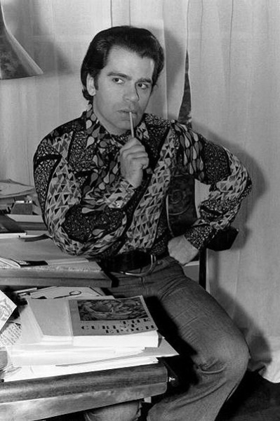 «У меня больше книг, чем полок для них. И я все их прочел. Я как..0