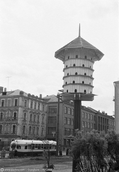 1958 г. Голубятня на Зубовской.
..0