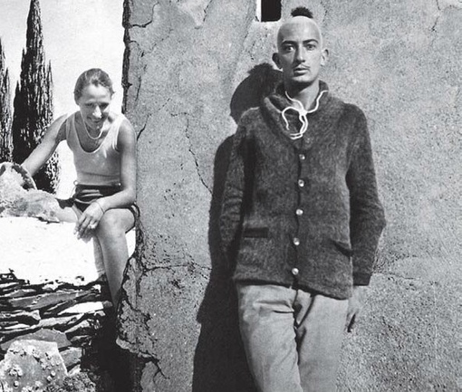 26-летний Сальвадор Дали в Кадакесе, Испания, 1930 год.
Больше..0
