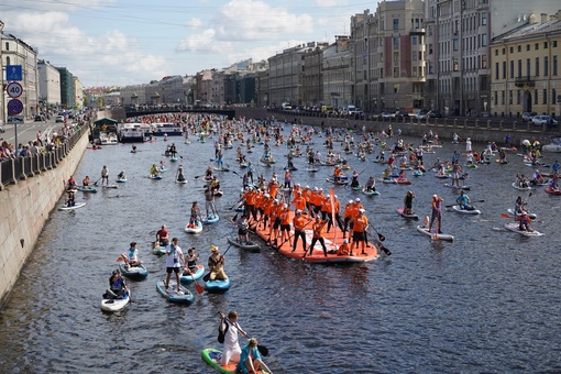 Гигантский сапборд поставил мировой рекорд «Фонтанка..2