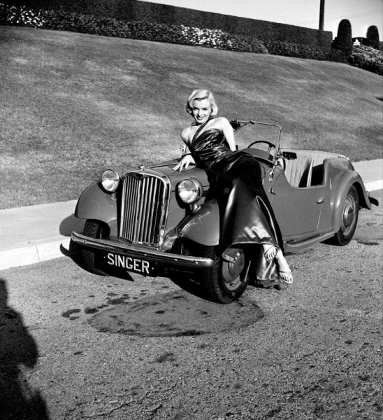 Мэрилин Монро, 1953 год.
Фотограф: Frank Worth.
..0