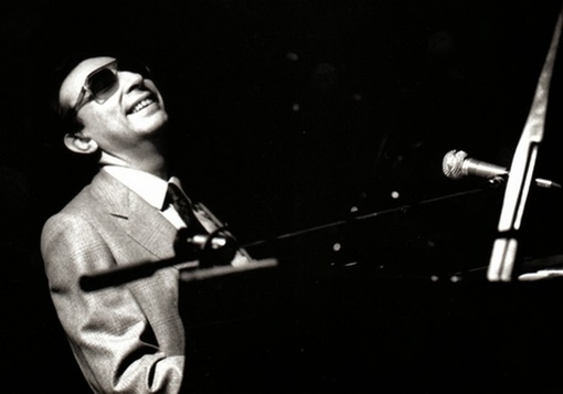 Музыкальная пауза: немного джаза от слепого пианиста Tete..0