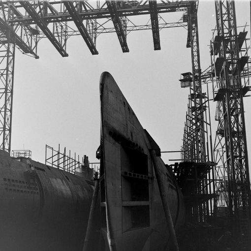 Серия фотографий, сделанных на верфи Blohm und Voss в Гамбурге, декабрь..4