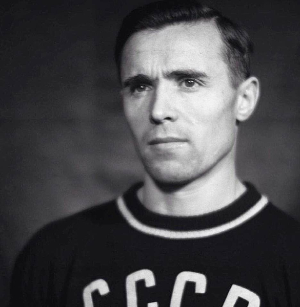 Советский солдат Виктор Чукарин, прошедший 17 концлагерей, сумел..0