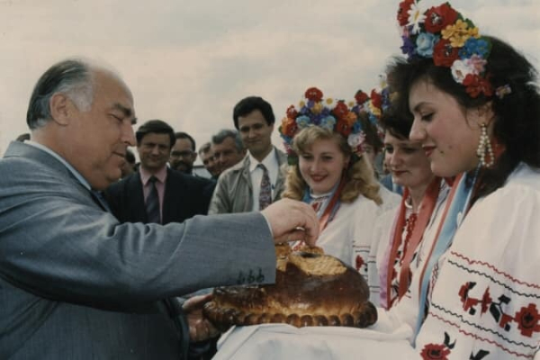 В этом году исполнилось 80 лет со дня рождения великого афориста..0