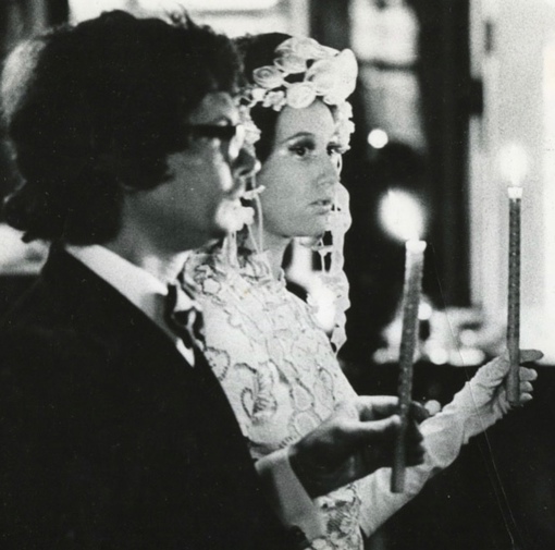 Венчание Эдуарда Лимонова и Елены Щаповой, Москва, 1973 год.
Больше..0