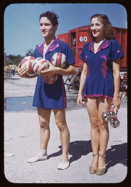 Артисты американского цирка братьев Ринглинг, Барнума и Бейли,..5