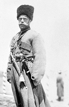 Император Николай II в форме казачьего полка
1916 г.
Больше..0