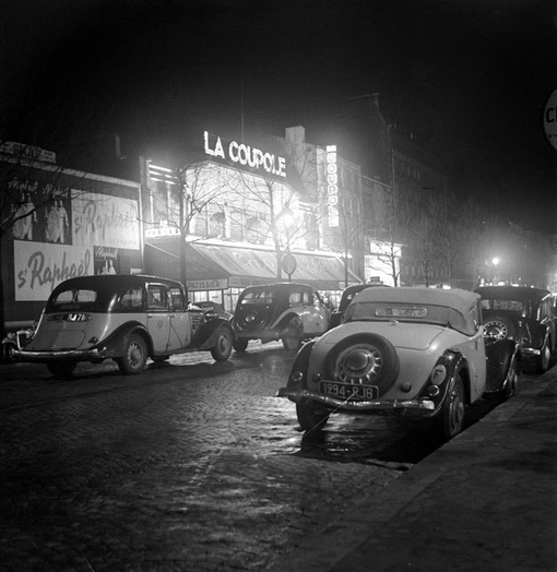Ресторан La Coupole, Париж, 1930 год.
..0