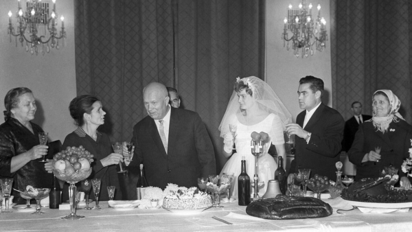 Свадьба Валентины Терешковой и Андрияна Николаева, 1963 год
Больше..0