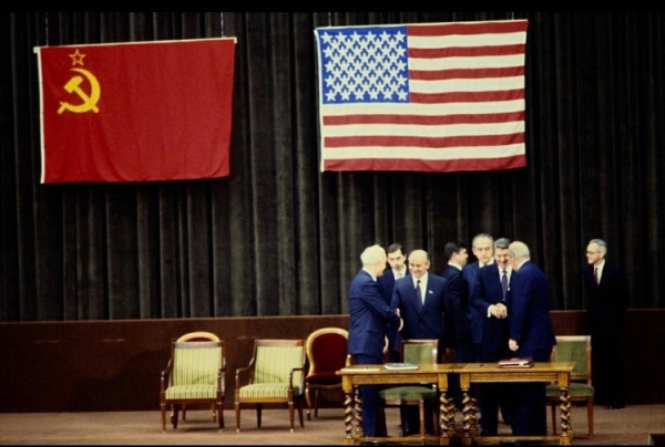 Торжественная церемония закрытия официальной встречи..0