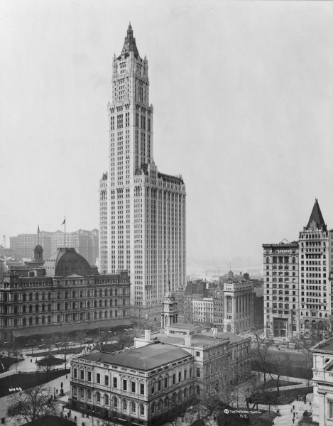 Здание Вулворт и его окрестности, Нью-Йорк, 1913 год
Больше..0