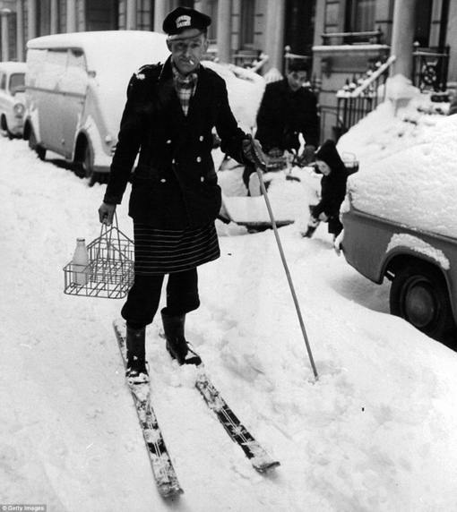 Зима в Великобритании на винтажных фотографиях 1900-1960 гг.
Больше..1