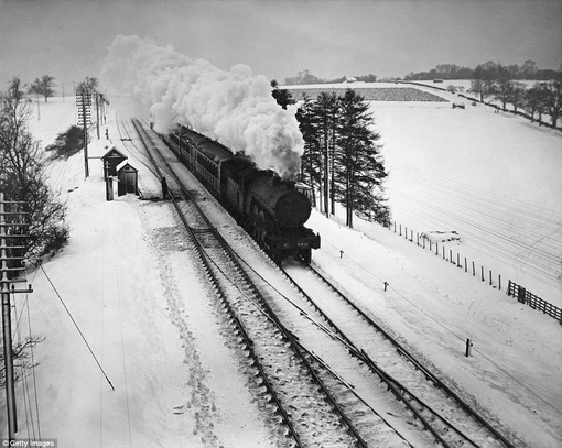 Зима в Великобритании на винтажных фотографиях 1900-1960 гг.
Больше..9