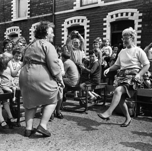 Белфаст и его обитатели, Северная Ирландия, 1960-е.
Больше..2