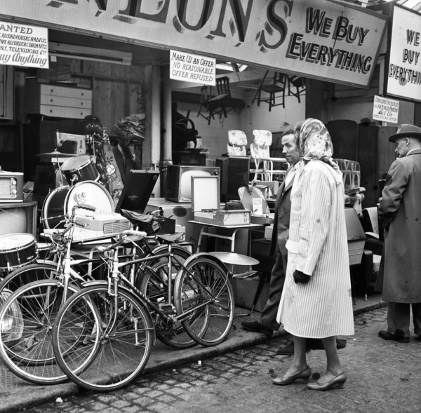 Белфаст и его обитатели, Северная Ирландия, 1960-е.
Больше..6