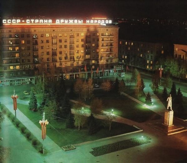 Газосветные рекламные установки в СССР.
Больше исторических..1
