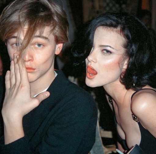 Леонардо ди Каприо и топ-модель Шалом Харлоу на вечеринке Джанни..0