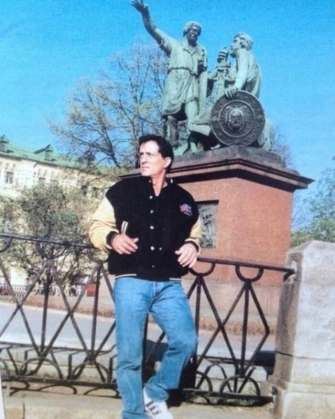 Сильвестр Сталлоне . Москва , 1997 г .
..0