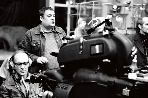 История создания этого фильма началась со сценария к пьесе в 1971..5