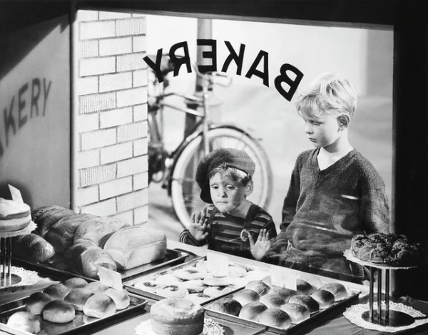 Фотографии пекарни 1930-х годов

Мы в ТГ..1
